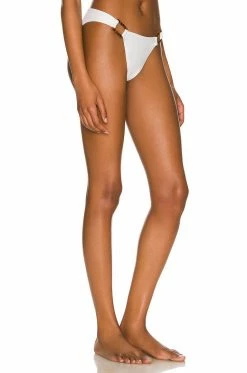 Summer 2022 Mara Bottom