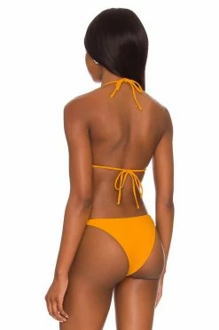 Summer 2022 Moda Top Swim