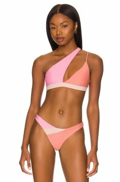 Fall 2022 Swim Kabella Top