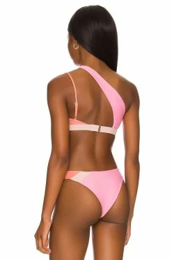 Fall 2022 Swim Kabella Top