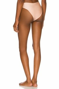 Fall 2022 Naeva Bottom