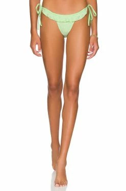 Fall 2022 Akira Bottom